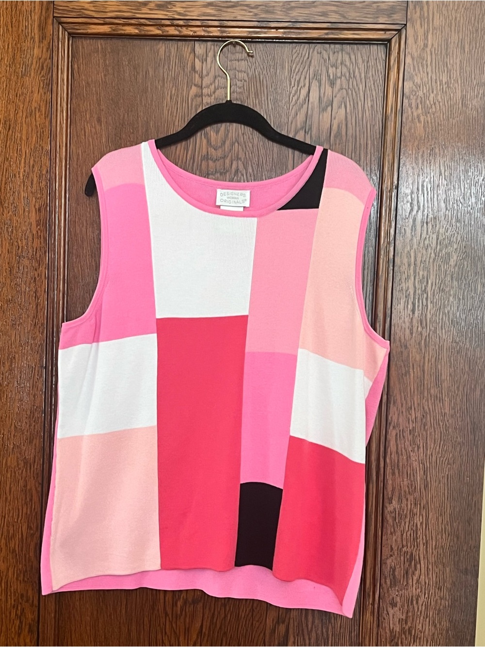 Designers Originals Pink & White Colorblock Tank Top Retro